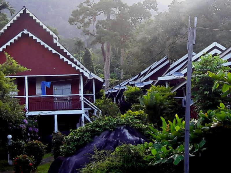 Marina Bay Resort & Restaurant Kampung Genting Dış mekan fotoğraf
